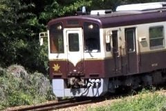 営業赤字3億円超でも「観光列車」で奮闘……群馬の第三セクター鉄道、運転士2割減で続く苦境を乗り越えられるか
