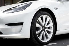EVの限界を揺るがす「走るほど充電」の仕組みとは？ 回転式試験機と3kW走行中ワイヤレス給電が示す、EV開発の転換点