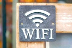 「さよなら無料Wi-Fi」 JR東海25駅一斉終了は妥当か？――インバウンド過去最高時代、駅の機能はどこまで削られるのか