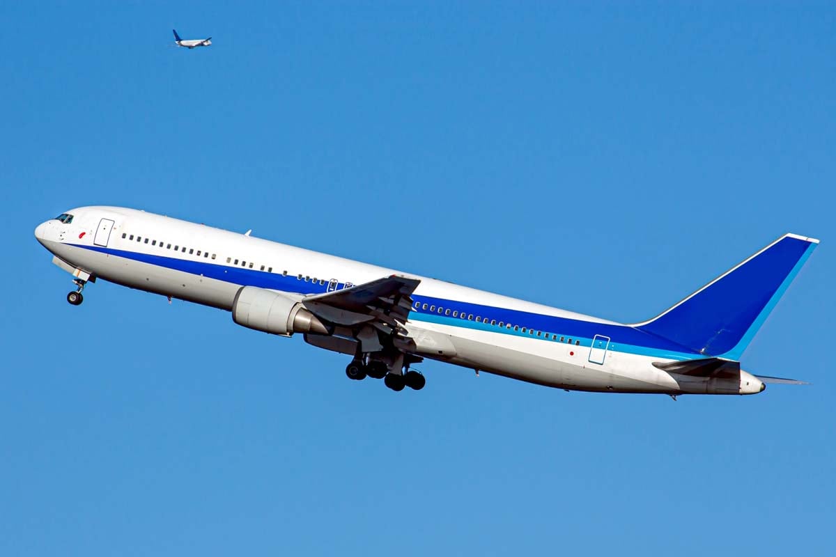 旅行イメージ（画像：写真AC）