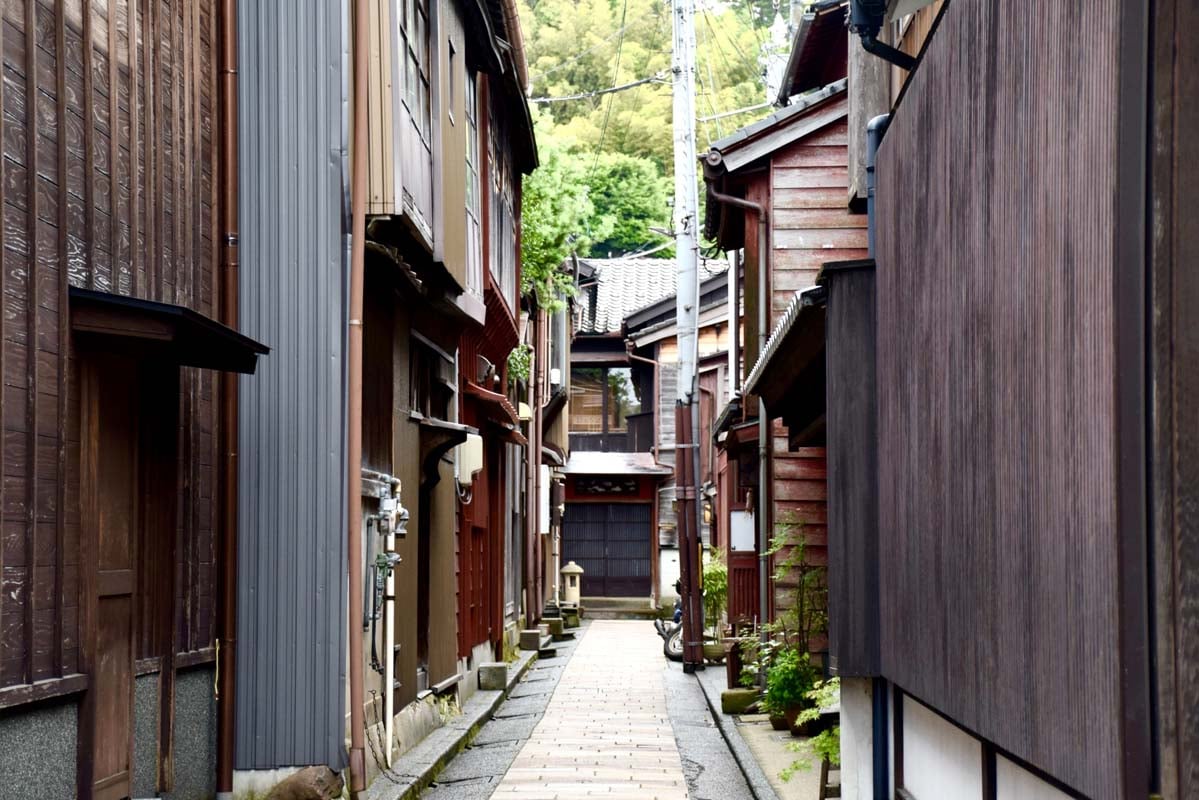 旅行イメージ（画像：写真AC）