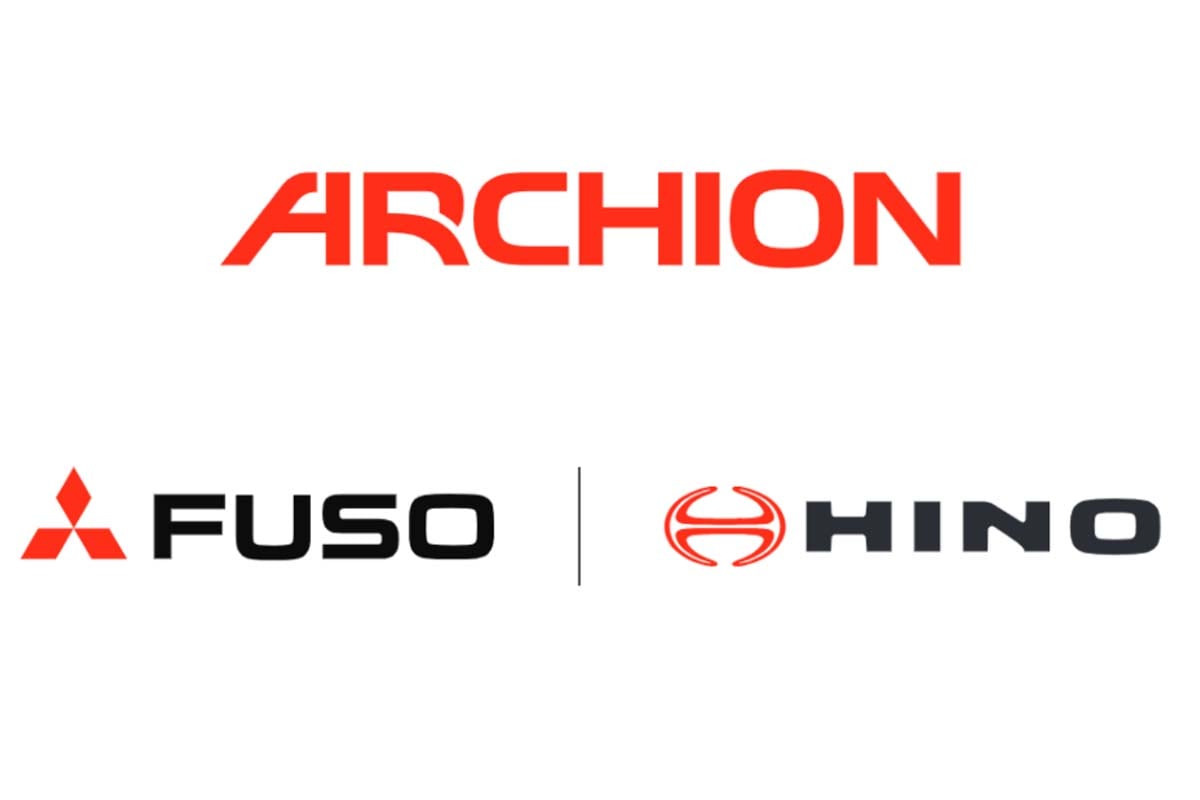 アーチオン、日野自動車、三菱ふそうトラック・バスのロゴマーク（画像：アーチオン）