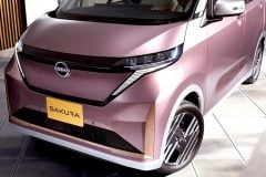 日産サクラ「15万円値下げ」の衝撃――ガソリン車を約10万円下回る価格設定、家計を直撃する燃料費負担への有力な対抗策となるか？