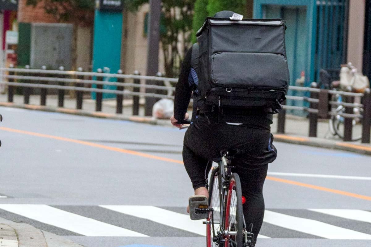 自転車を使ったデリバリーイメージ（画像：写真AC）