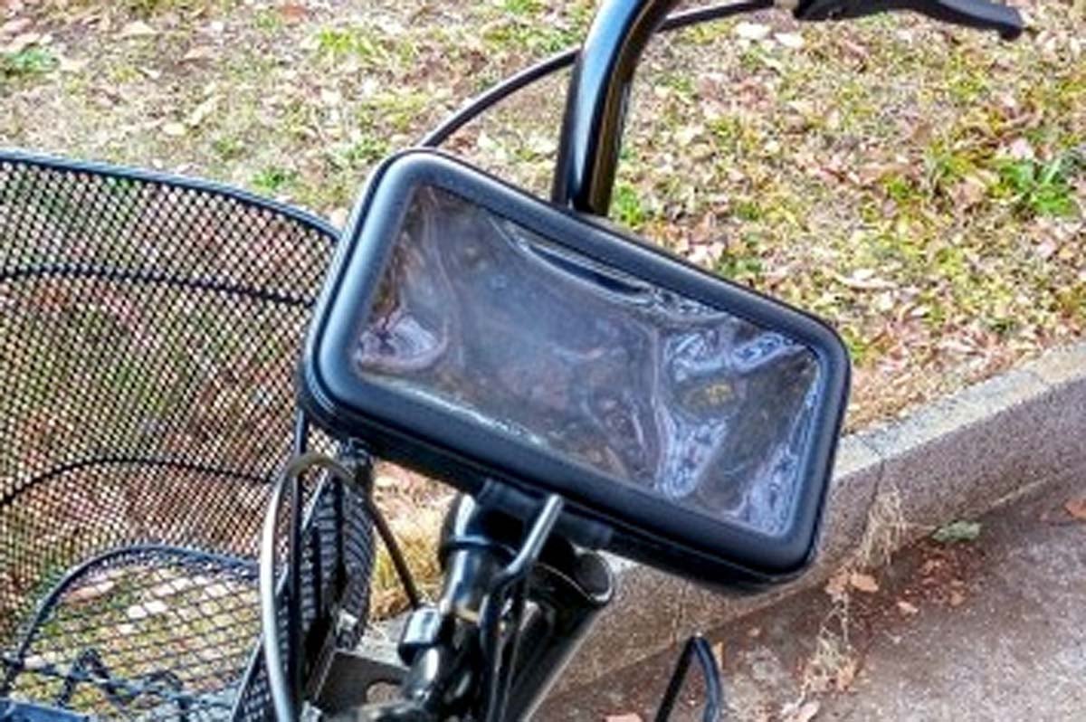 自転車に取り付けられたスマホホルダー（画像：写真AC）