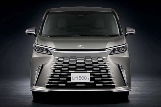 「単なる“顔”ではありません」 トヨタの快挙が突きつけた現実――意匠はブランドを守る盾か、それとも利益装置か？