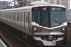 つくばエクスプレス「20％割引」で通勤は変わるのか？ 混雑の裏で進む“選ばれる通勤”、静かに変わる人の流れとは