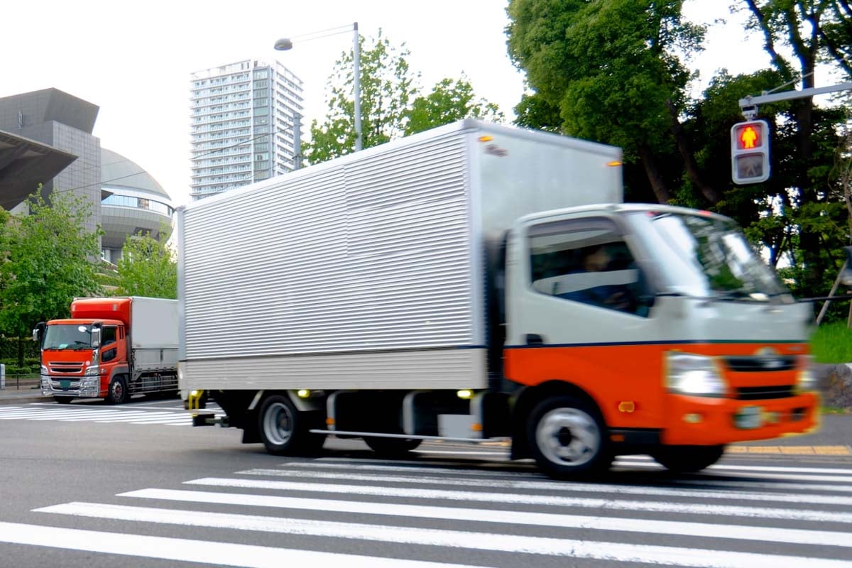 物流トラックのイメージ（画像：写真AC）