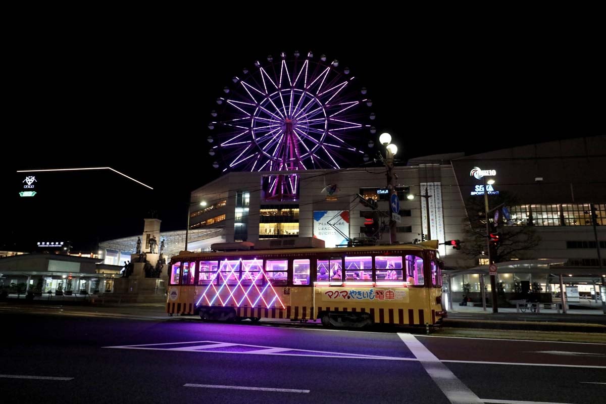 ふるさと納税の返礼品として体験できる列車「マグマやきいも電車」(画像:Afro&Co.)