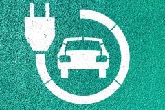 「これ、誰の電気で走ってるの？」 13%の自給率しか持たない日本で進む、EVと地域エネルギーが結びつくモビリティ再設計