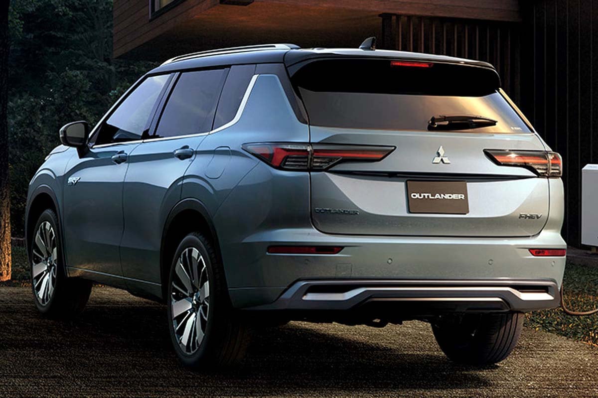 三菱自動車・アウトランダーPHEV（画像：三菱自動車）