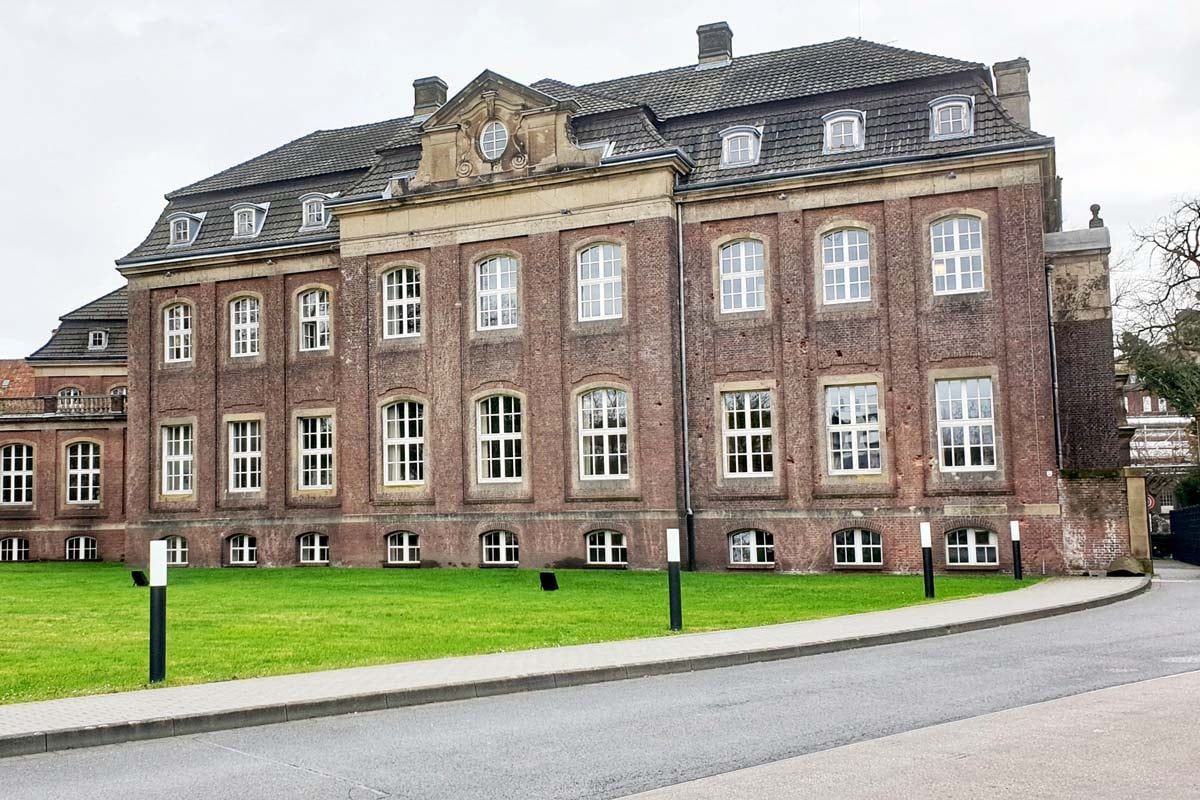 「Center of Automotive Management（CAM）」（画像：CAM）