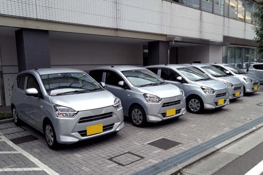 「社用車をEVにしたい」 企業担当者の7割が検討しても、既存のガソリン車を動かせない根本理由