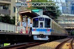 かつては「都心の通過駅」――新宿から1.5kmの小駅が、住みここちランキング「121位→12位」となったワケ