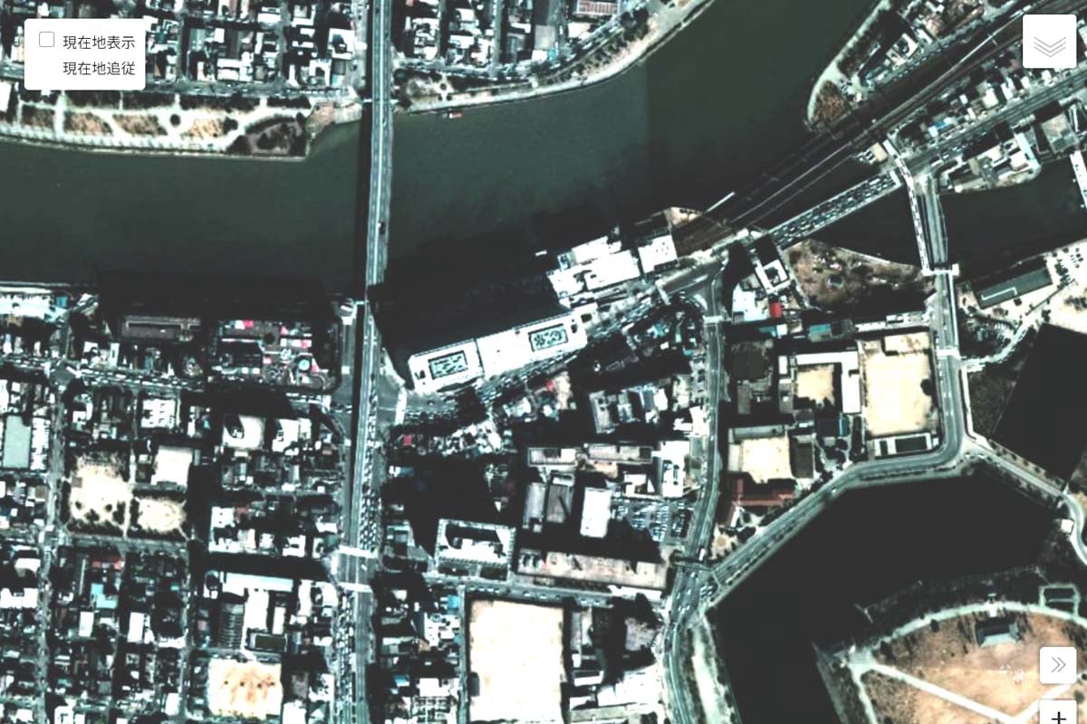 1975年頃の「京阪HD本社」周辺の航空写真（画像：国土地理院）
