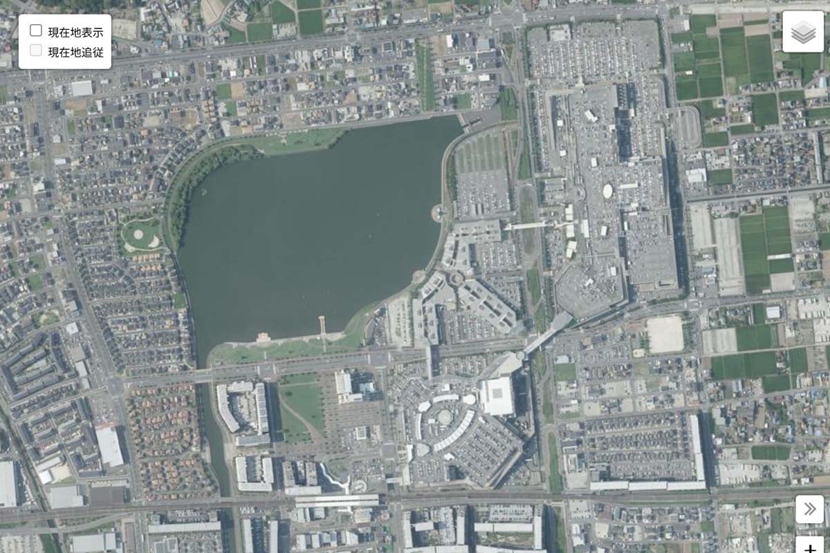 現在の「イオンレイクタウン」周辺の航空写真（画像：国土地理院）