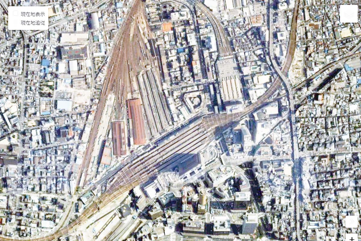 1985年頃の「梅田駅」周辺の航空写真（画像：国土地理院）