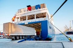 なぜ輸送能力は拡大しても「物流」が滞るのか？ 長距離フェリー輸送6.0%増の裏で進む、海陸接続の歪みとは