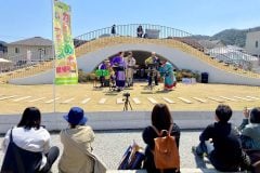 なぜ自動車ディーラーが「宿泊できるアウトドア施設」を開くのか？――整備需要40%消失で揺れる販売モデル、地方販売店に広がる新たな投資領域とは