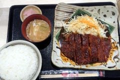 私は「ハイウェイめし」が大好きだ！――なぜ高速道路の一杯は“旅の記憶”になるのか？