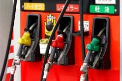 「ガソリン、高すぎるだろ…」 クルマにかかる費用はどこまで増えるのか？ 54%が実感した値上げ、変わり始める所有コストの判断とは