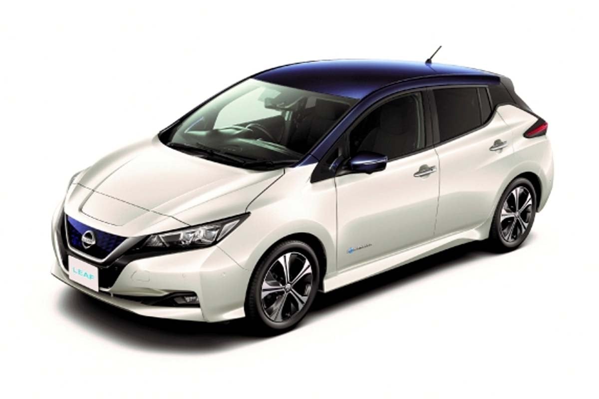 フルモデルチェンジした日産の新型日産リーフZE1(画像:日産自動車、日立オートモティブシステムズ)