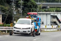 「走行中に突然破裂しました」 高速道路トラブルの44%を占めるタイヤ異常！ 猛暑はなぜ1台の停止を社会問題に変えるのか