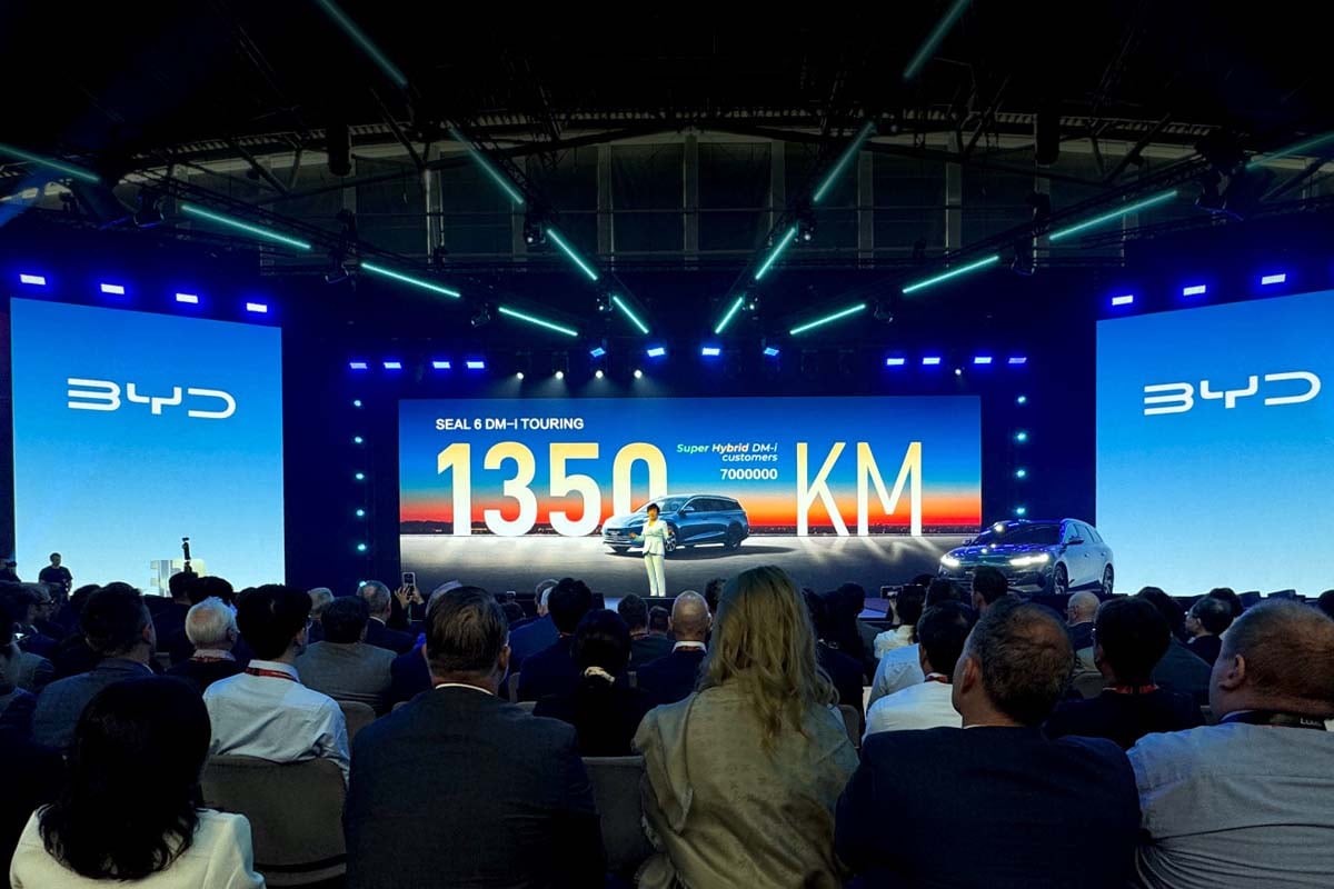 IAA2025でのBYDによるプレス発表（画像：BYD）