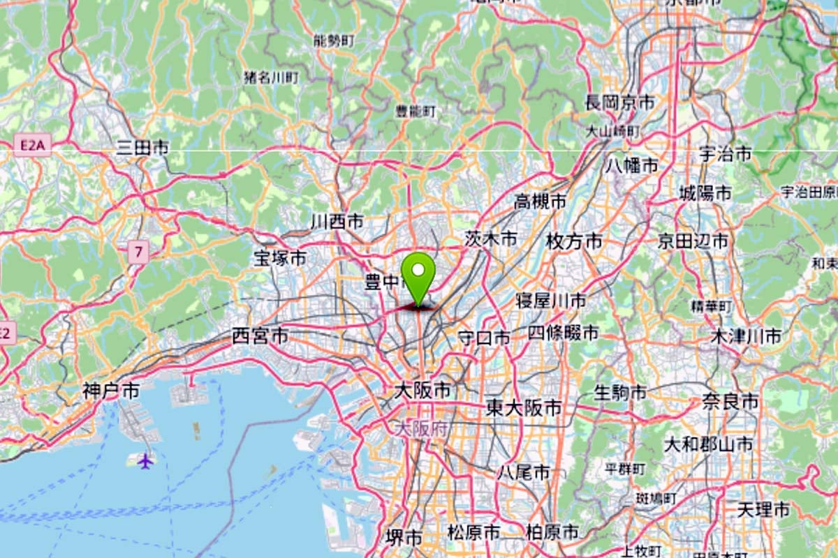 江坂駅の位置(画像:OpenStreetMap)