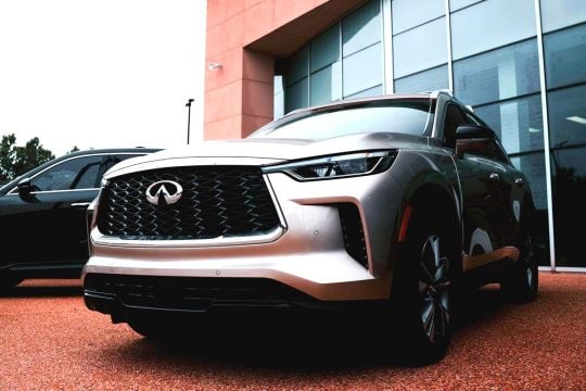 なぜ「盗難防止」の車が狙われるのか? 220万台にリスク! ディーラー装着の機器に何が起きているのか――持ち主も知らない中古車の問題、米国で発覚