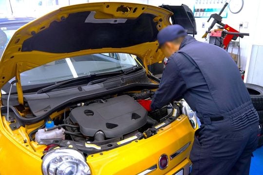 なぜ自動車整備士は「採っても辞める」のか? 求人情報と実態の違い87%! 人手不足の現場で何が起きているのか――職場選びを左右する「情報のギャップ」