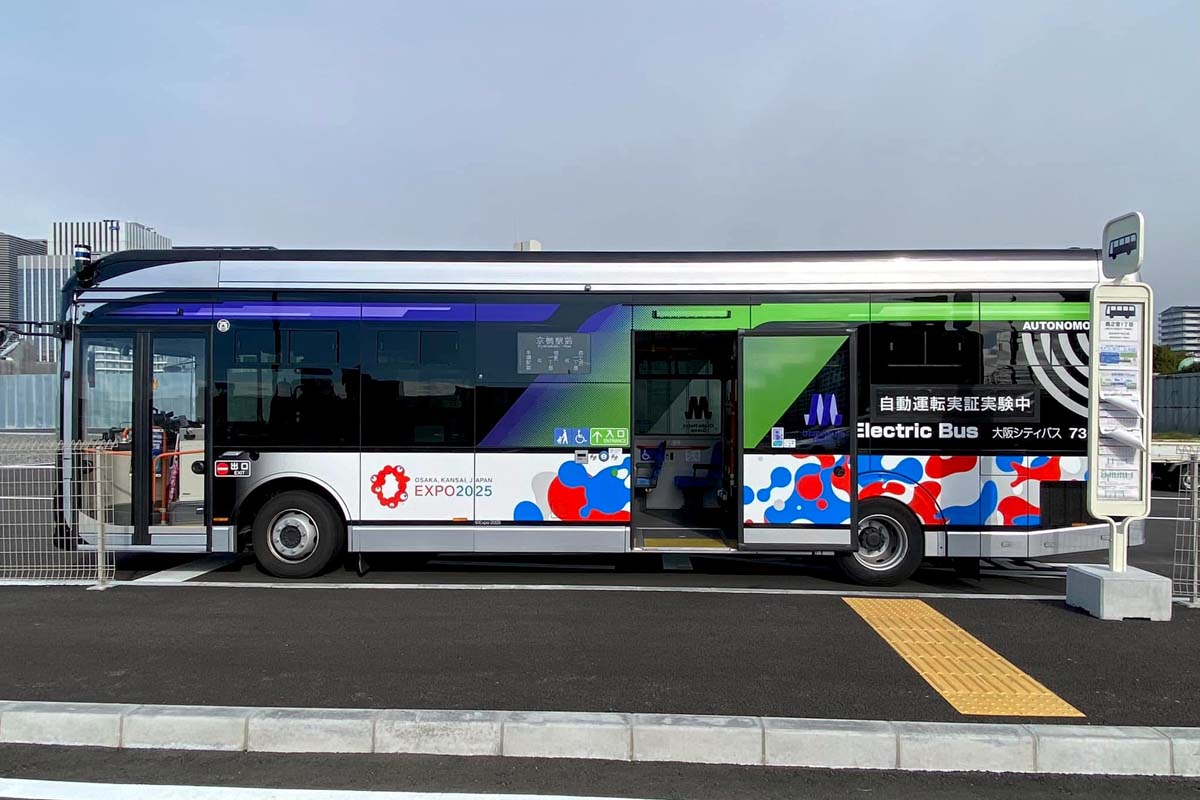大阪・関西万博のEVバス（画像：西山敏樹）