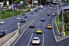 なぜ石油大国ロシアで「ガソリン車」からの転換が進むのか？ 電動車比率が11.5%に上昇！給油待ちで市民が怒鳴り合う街――厳寒の地で広がる意外な変化とは
