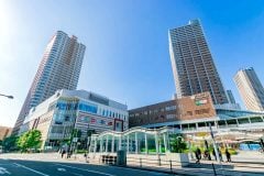 【武蔵小杉vs日吉】同じ東横線沿線なのに、なぜ家賃に“年間24万円”もの差が付いたのか? 社会人「ひとり暮らし」で問われる通勤・家計のバランスとは